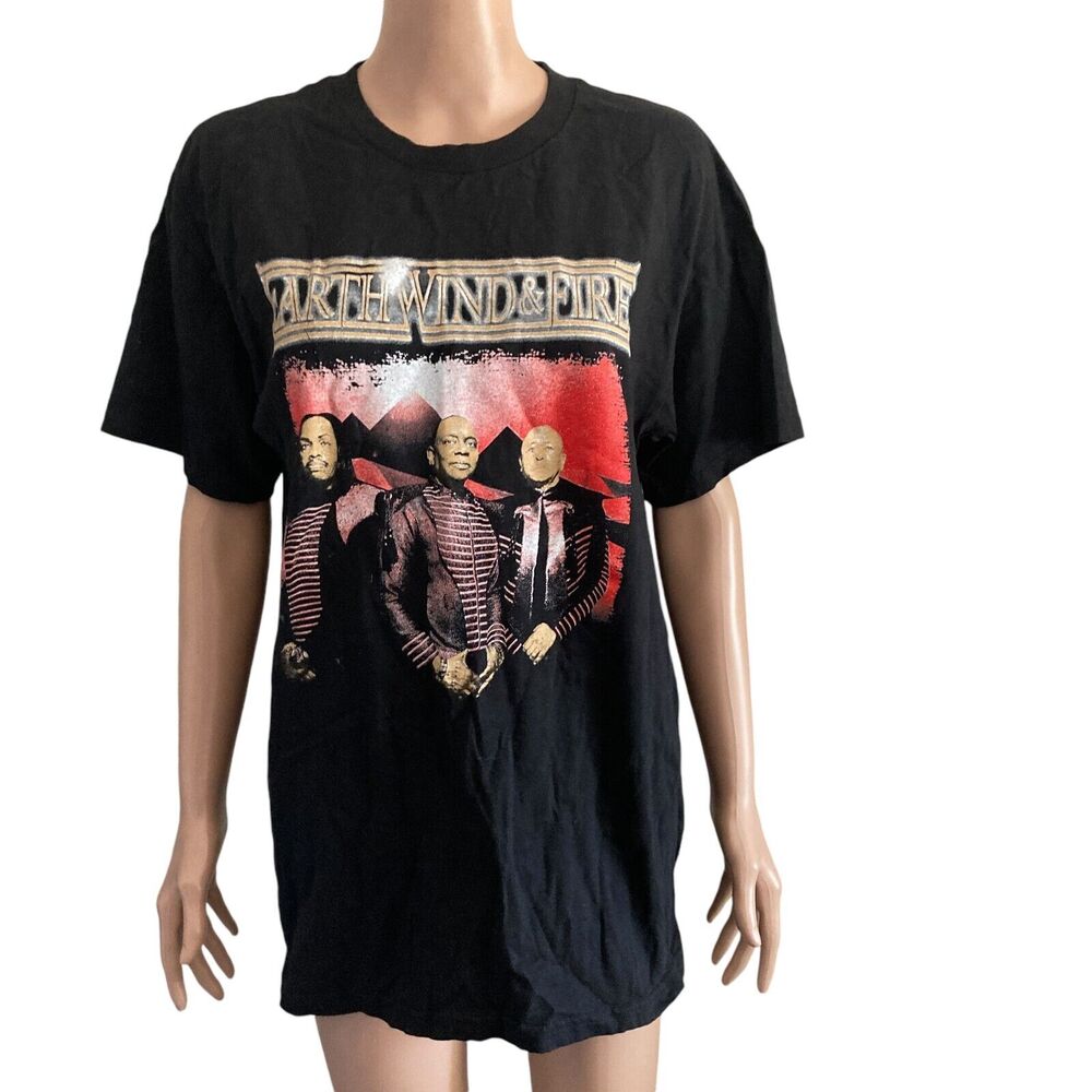 earth wind fire tshirt mens medium black stretch hollywood bowl 2019